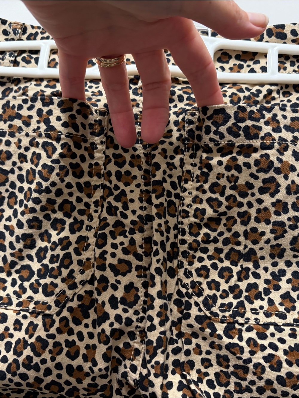 J. Crew Factory Leopard Print Lizzie Wide Leg Patch Pocket Pants SZ 26 Like New! - Picture 4 of 6